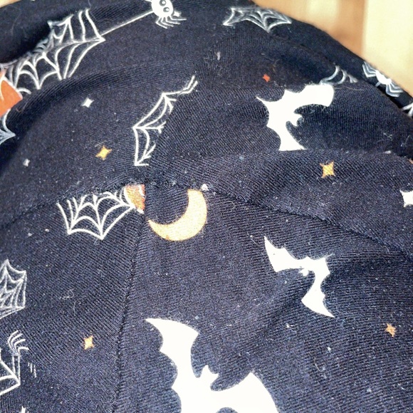 Disney Halloween Capri leggings GUC - Picture 5 of 5